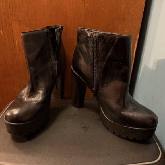 Schutz Black Leather Platform Heel Boot with Lug Sole and zippers - Picture 3 of 16